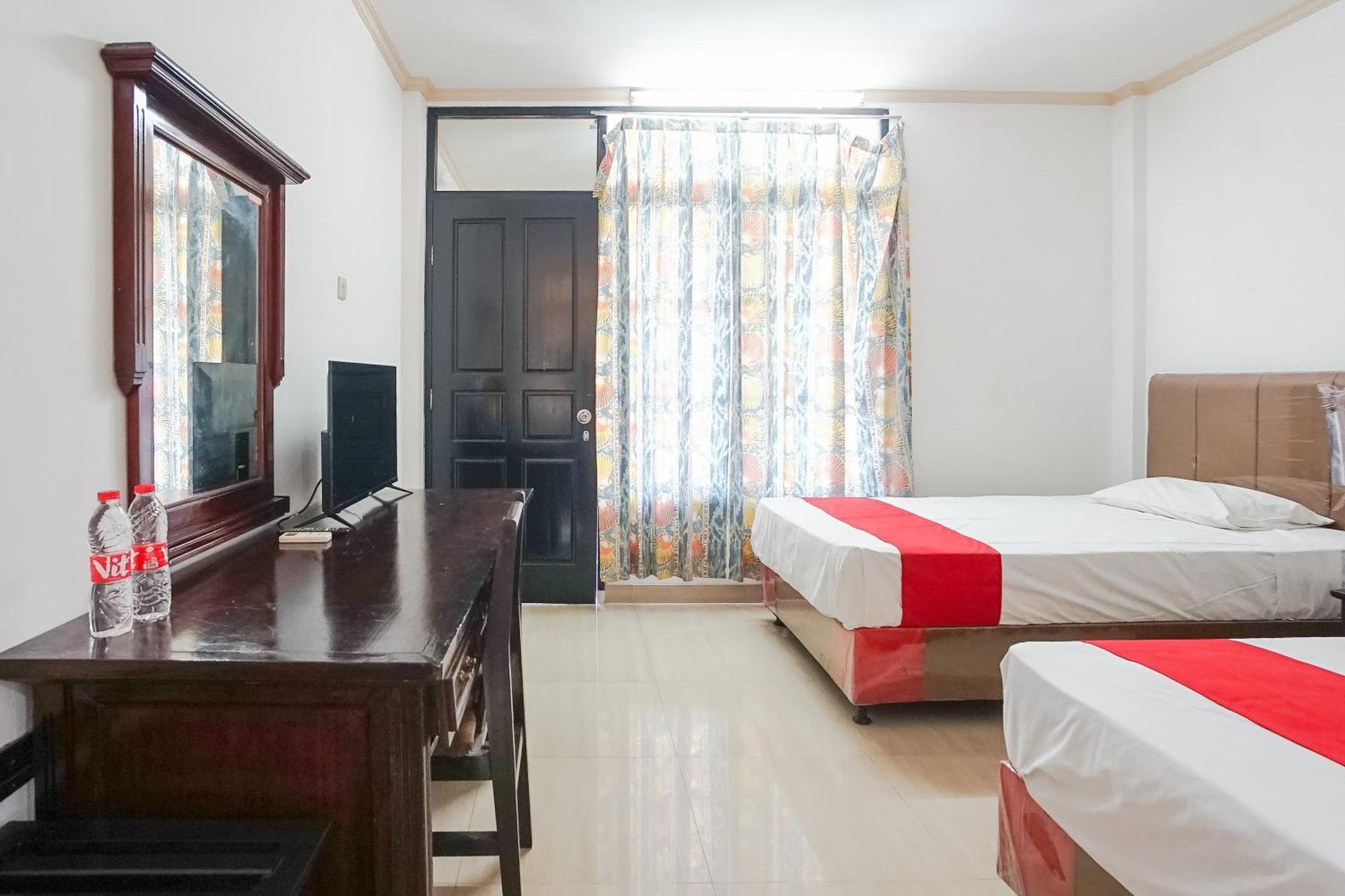 Hotel Oranjje Denpasar Exteriér fotografie