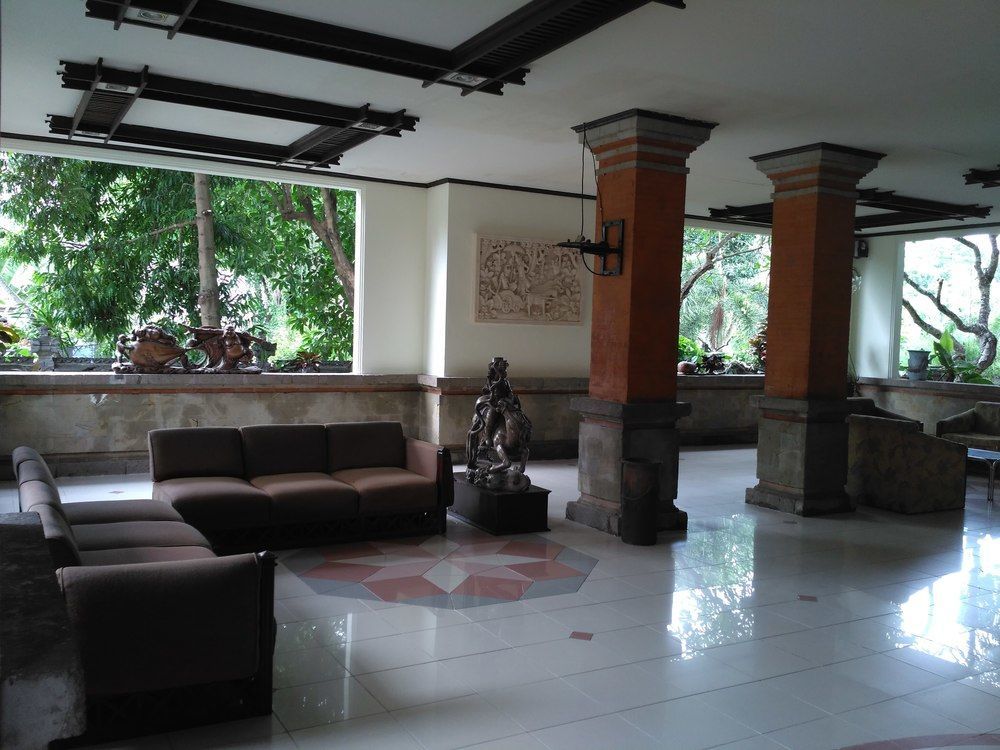 Hotel Oranjje Denpasar Exteriér fotografie
