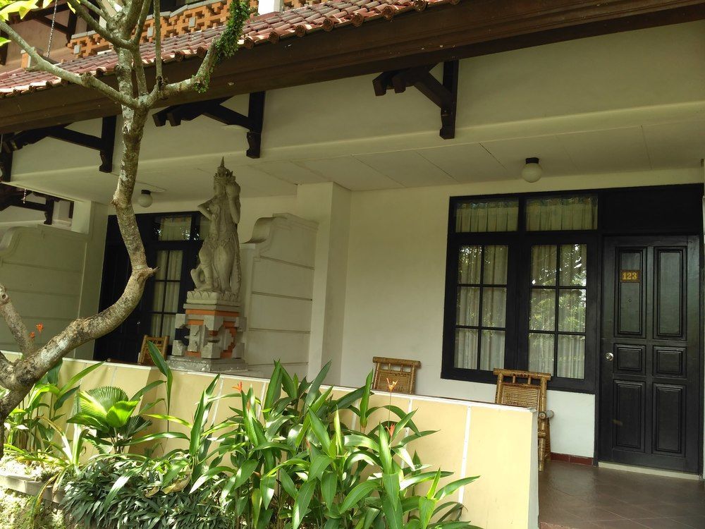 Hotel Oranjje Denpasar Exteriér fotografie