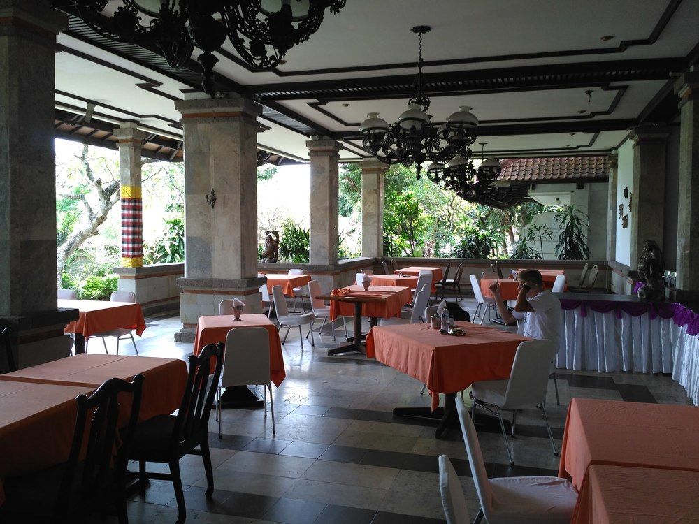 Hotel Oranjje Denpasar Exteriér fotografie