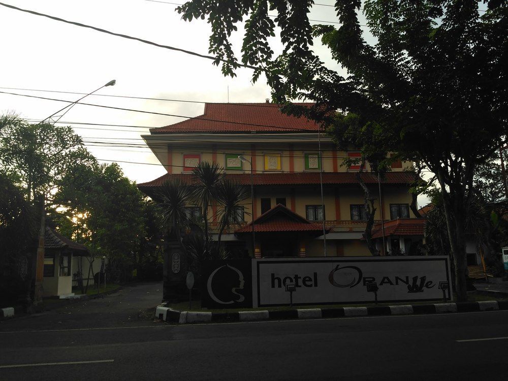 Hotel Oranjje Denpasar Exteriér fotografie