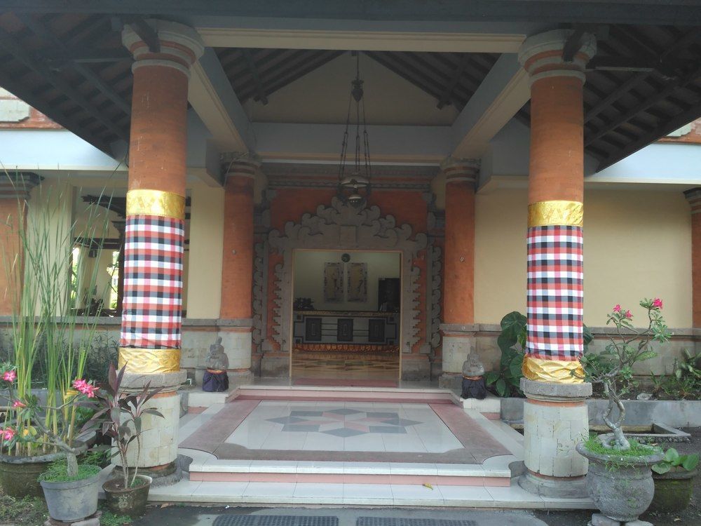 Hotel Oranjje Denpasar Exteriér fotografie