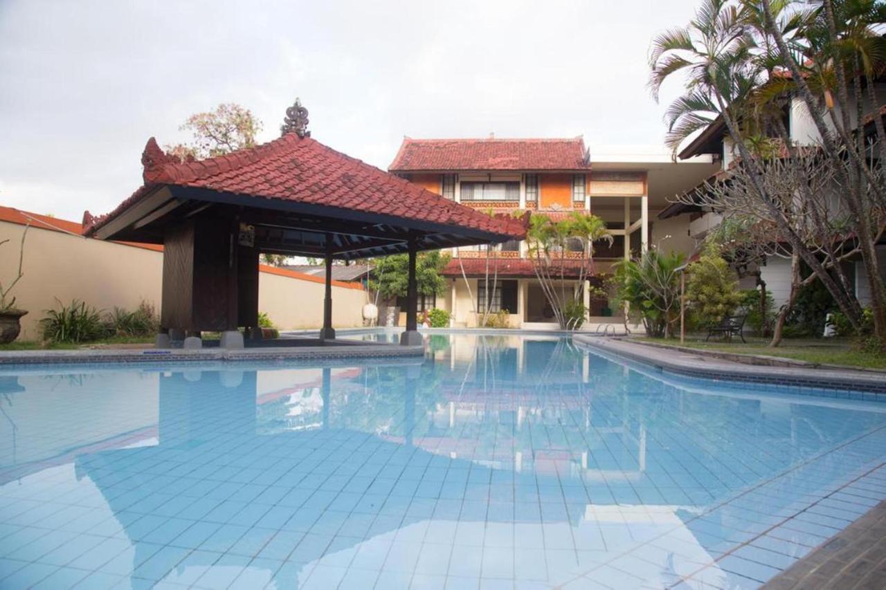 Hotel Oranjje Denpasar Exteriér fotografie
